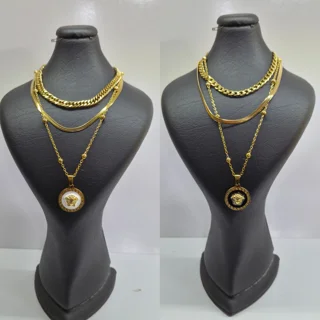 گردنبند سه لاین ورساچ