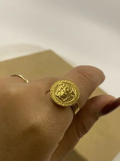 انگشتر ورساچ