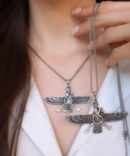 گردنبند فروهر