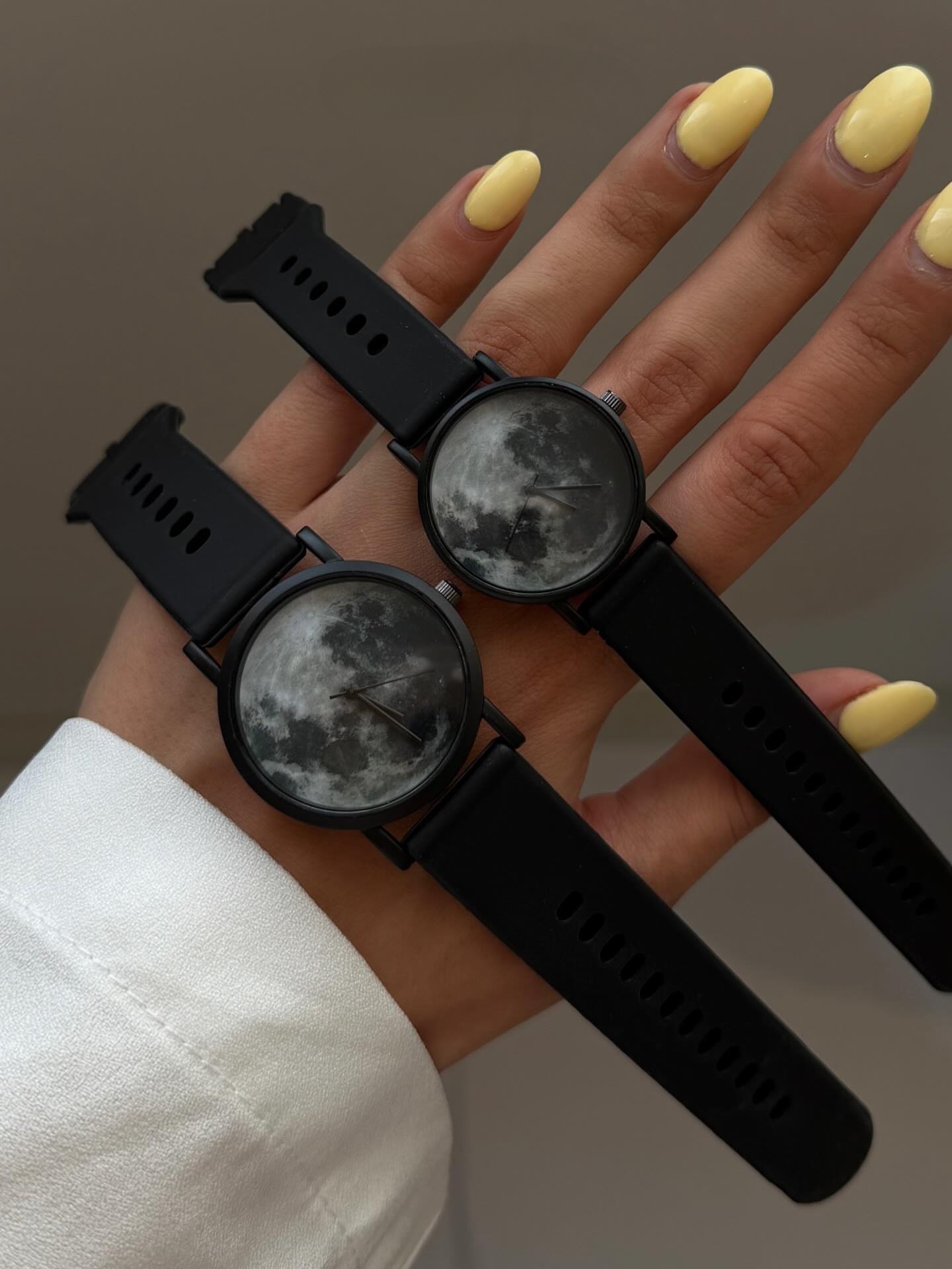 ساعت ماه _ کد 1801